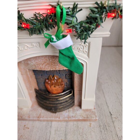 Dept 56 stockings fireplace 4049274 RARE light up Possible dreams clothtique Xma - Picture 6 of 9